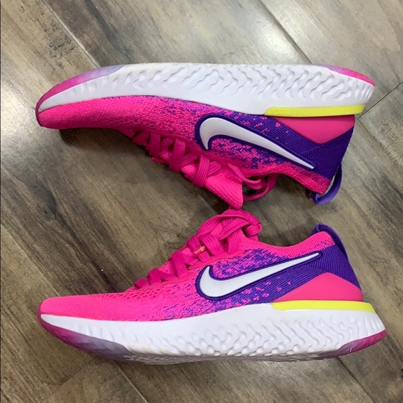 W NIKE EPIC REACT FLYKNIT 2 laser fuchsia/white - Picture 7 of 16